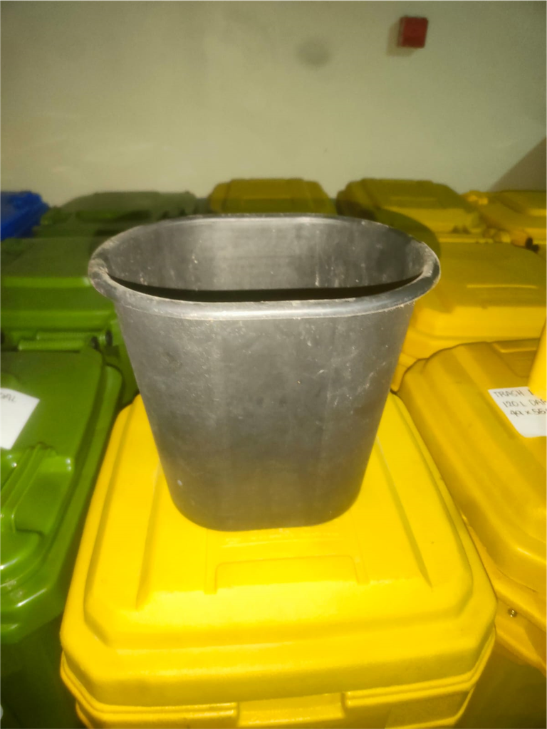 KC00054 - TRASH BIN