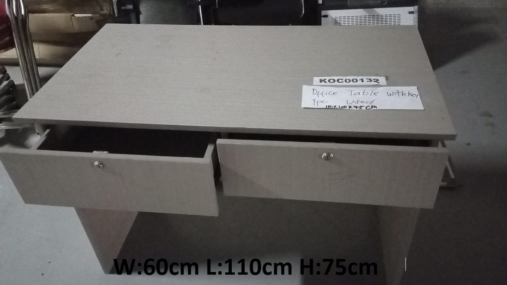 KC00132 - OFFICE TABLE W/KEY