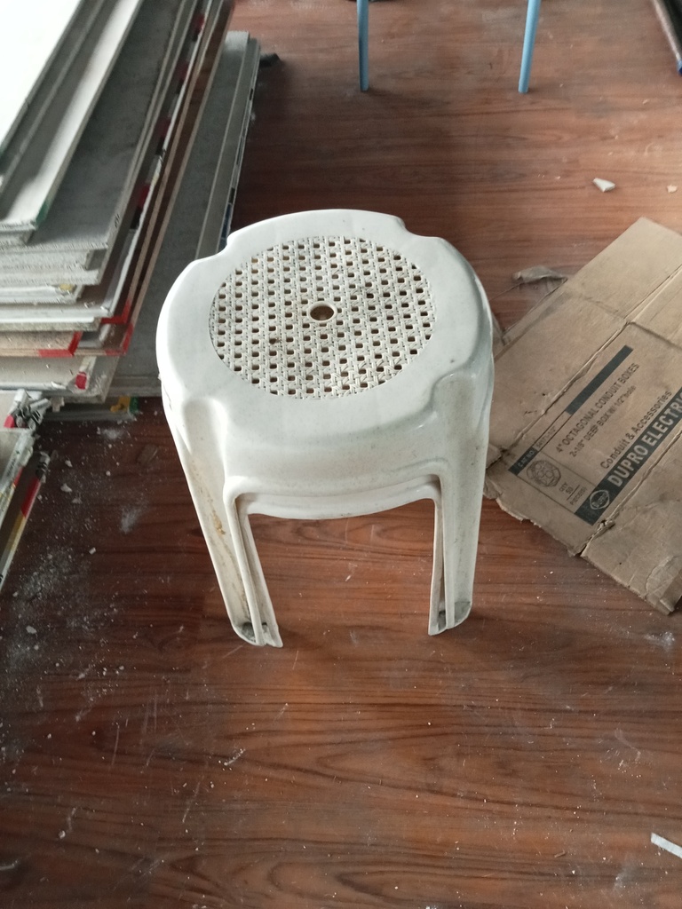 PM00510 - STOOL CHAIR