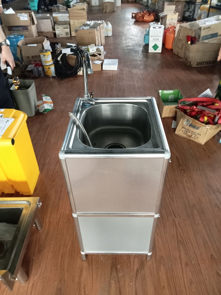 PM00513 - PORTABLE SINK