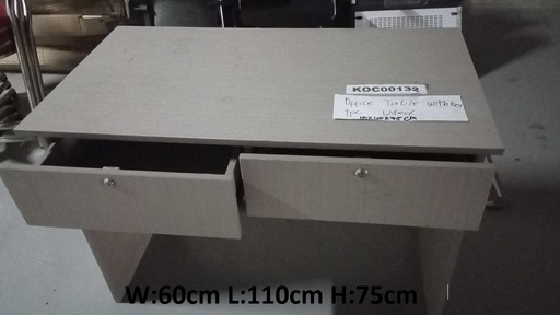 [KC00132] KC00132 - OFFICE TABLE W/KEY
