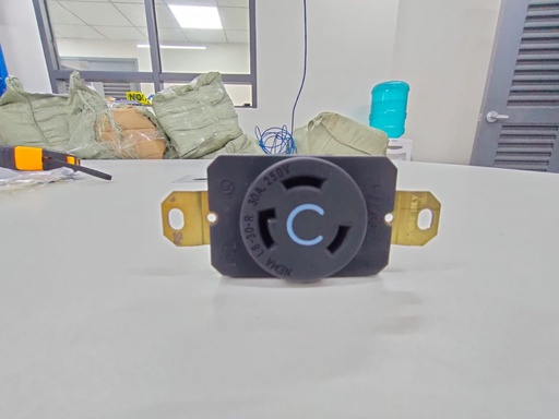 [KC00202] KC00202 - L630-R PASS & SEYMOUR TURNLOK RECEPTACLE GROUNDING - LEGRAND