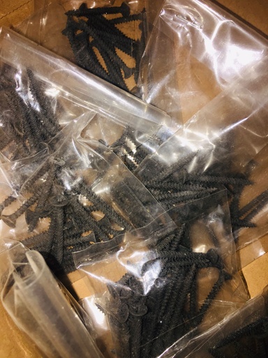 [KC00240] KC00240 - BLACK SCREW 1 1/2" 2B