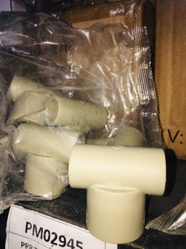 [KC00357] KC00357 - PPR TEE THREADED 1 1/2"