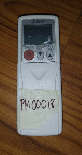 [PM00018] PM00018 - MITSUBISHI AIRCON REMOTE WITH HOLDER